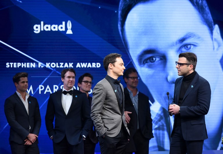 BEVERLY HILLS, CA - APRIL 12: Honoree Jim Parsons accepts the Stephen F. Kolzak Award onstage at the 29th Annual GLAAD Media Awards at The Beverly Hilton Hotel on April 12, 2018 in Beverly Hills, California.   Vivien Killilea/Getty Images for GLAAD/AFP