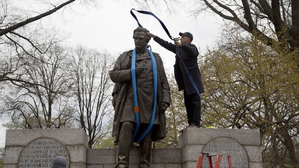 Las crueles prácticas que destruyeron la fama de J Marion Sims, el padre de  la Ginecología | Sociedad | BioBioChile