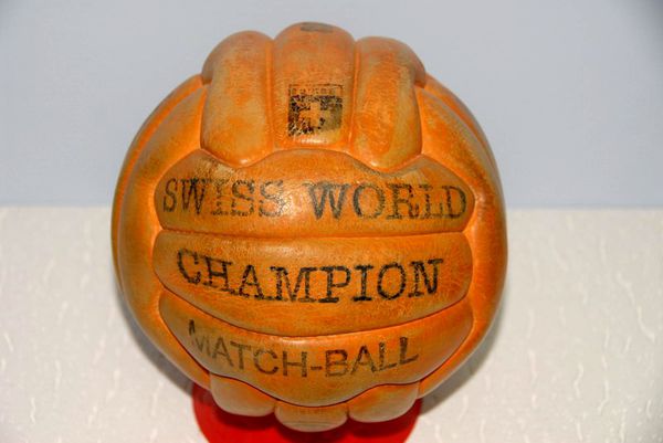 Suiza 1954 | balones-oficiales.com