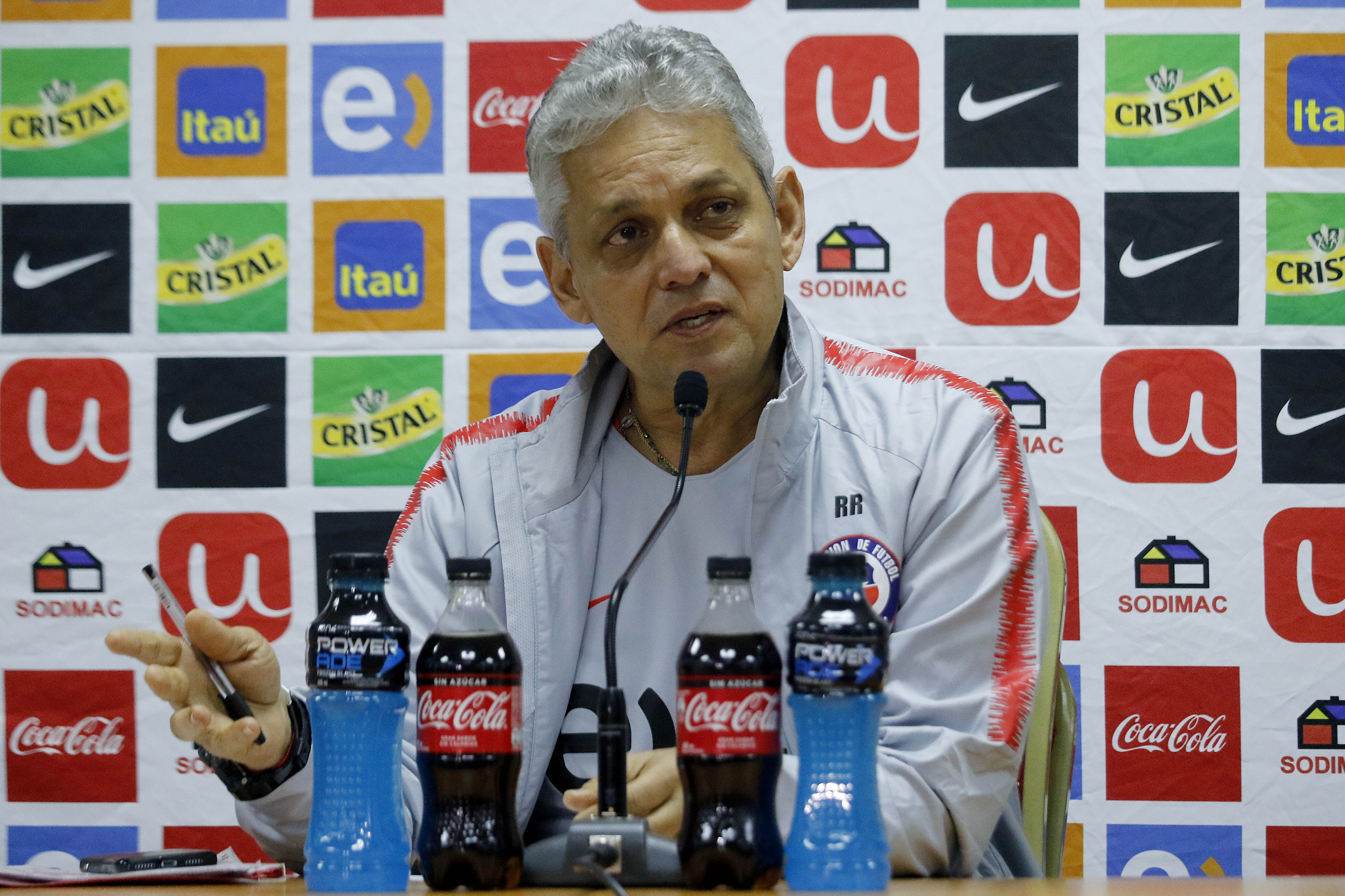 Reinaldo Rueda en conferencia de prensa este lunes | Leonardo Rubilar | Agencia UNO