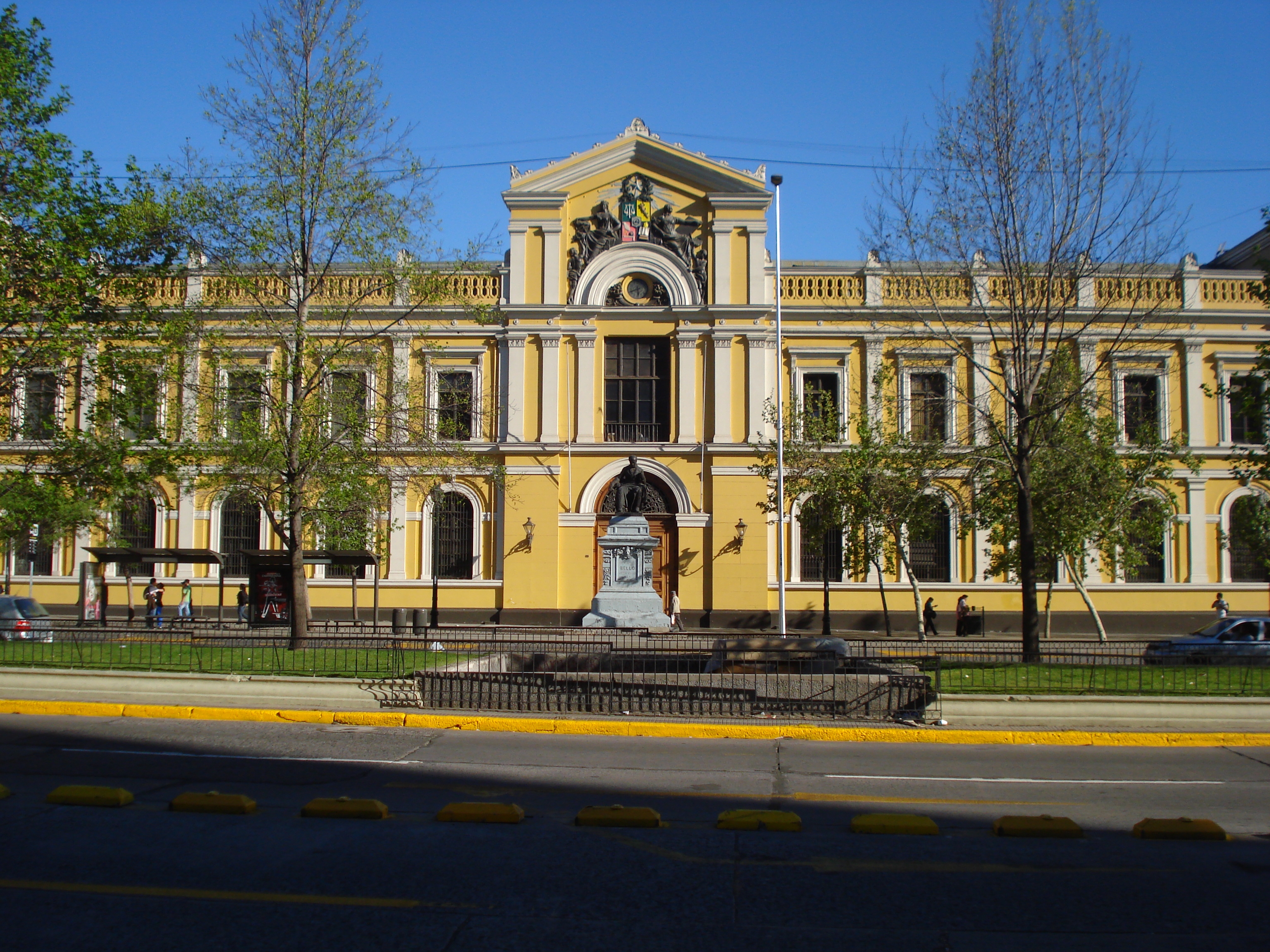 Casa central U. de Chile | Wikimedia
