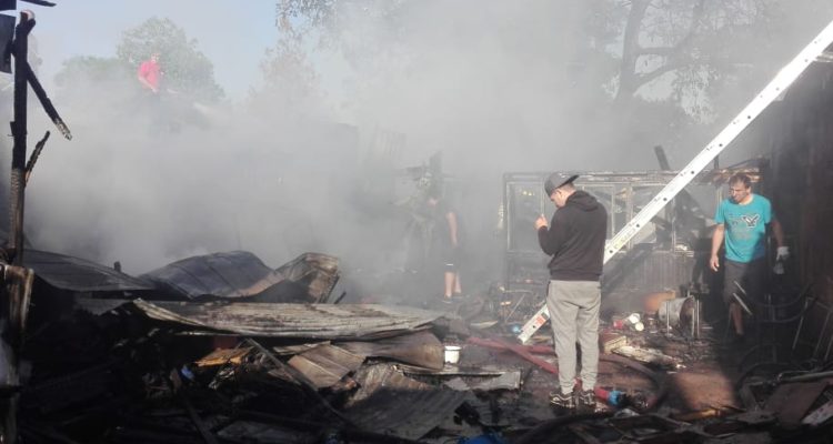 incendio-en-quinta-normal-destruy-dos-viviendas-e1541763363435-750x400.jpg