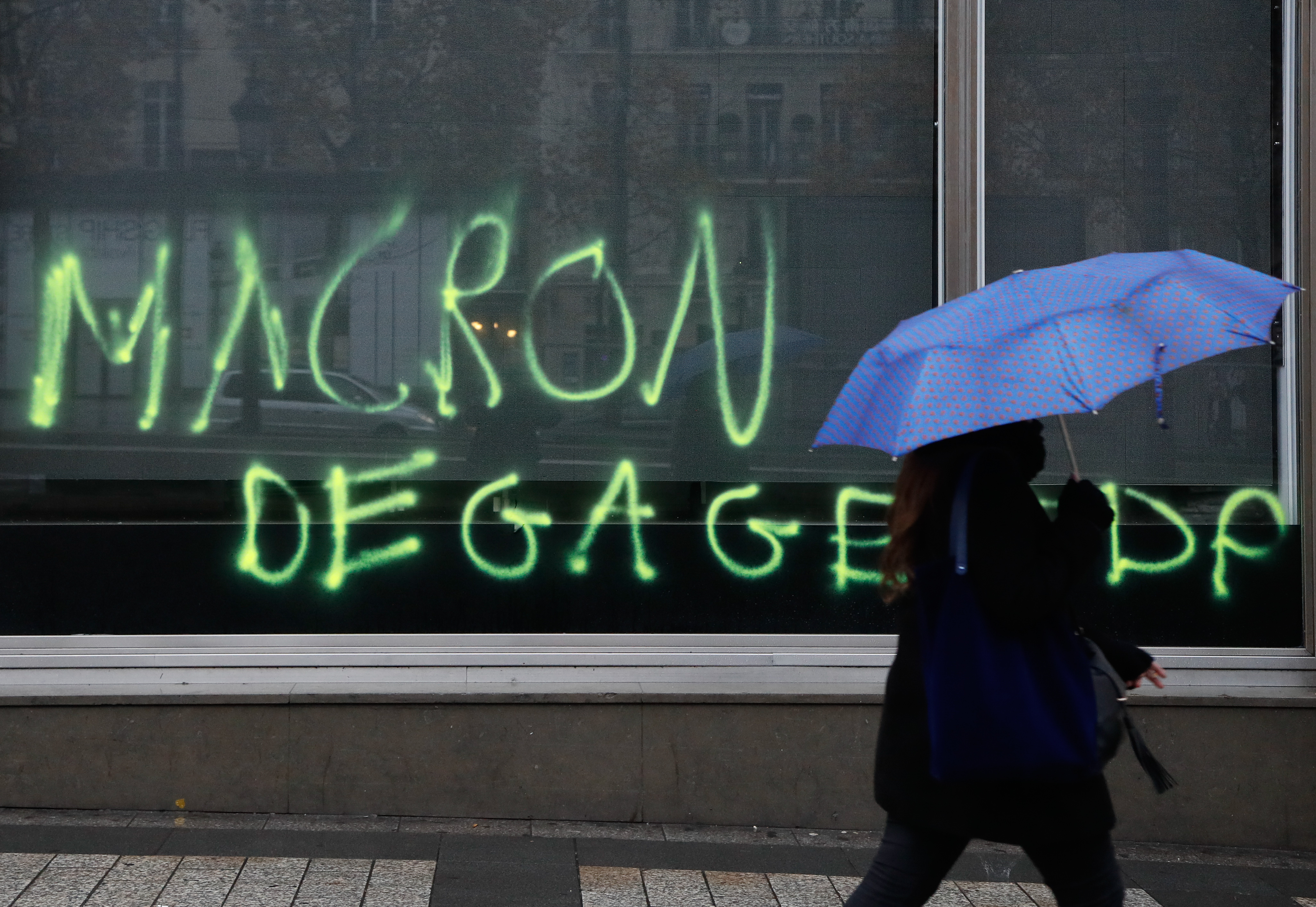 Escrito de manifestantes: "Macron renuncia" | Agence France-Presse