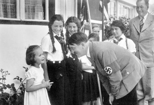 Hitler y la pequeña Rosa | ABC