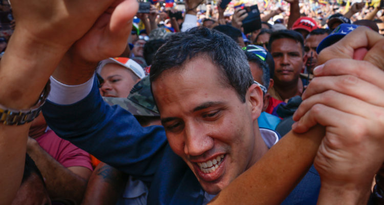 Guaidó en marcha el pasado sábado | Daniel Hernández | Agencia UNO