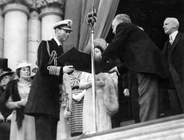 Jorge VI antes de dar un discurso | WIkimedia Commons