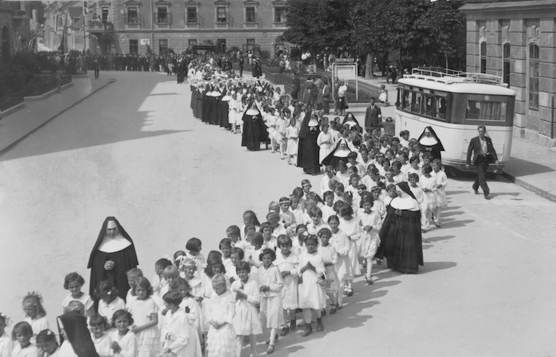 Hermanas Educacionistas Franciscanas de Cristo Rey. Foto referencia 