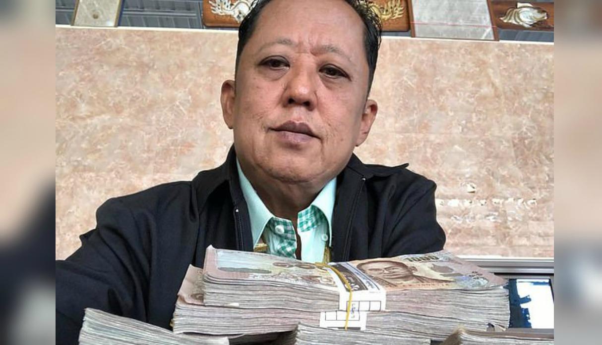  Arnon Rodthong