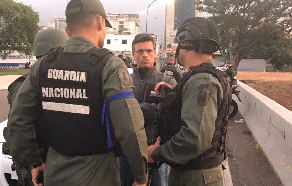 Twitter | @leopoldolopez