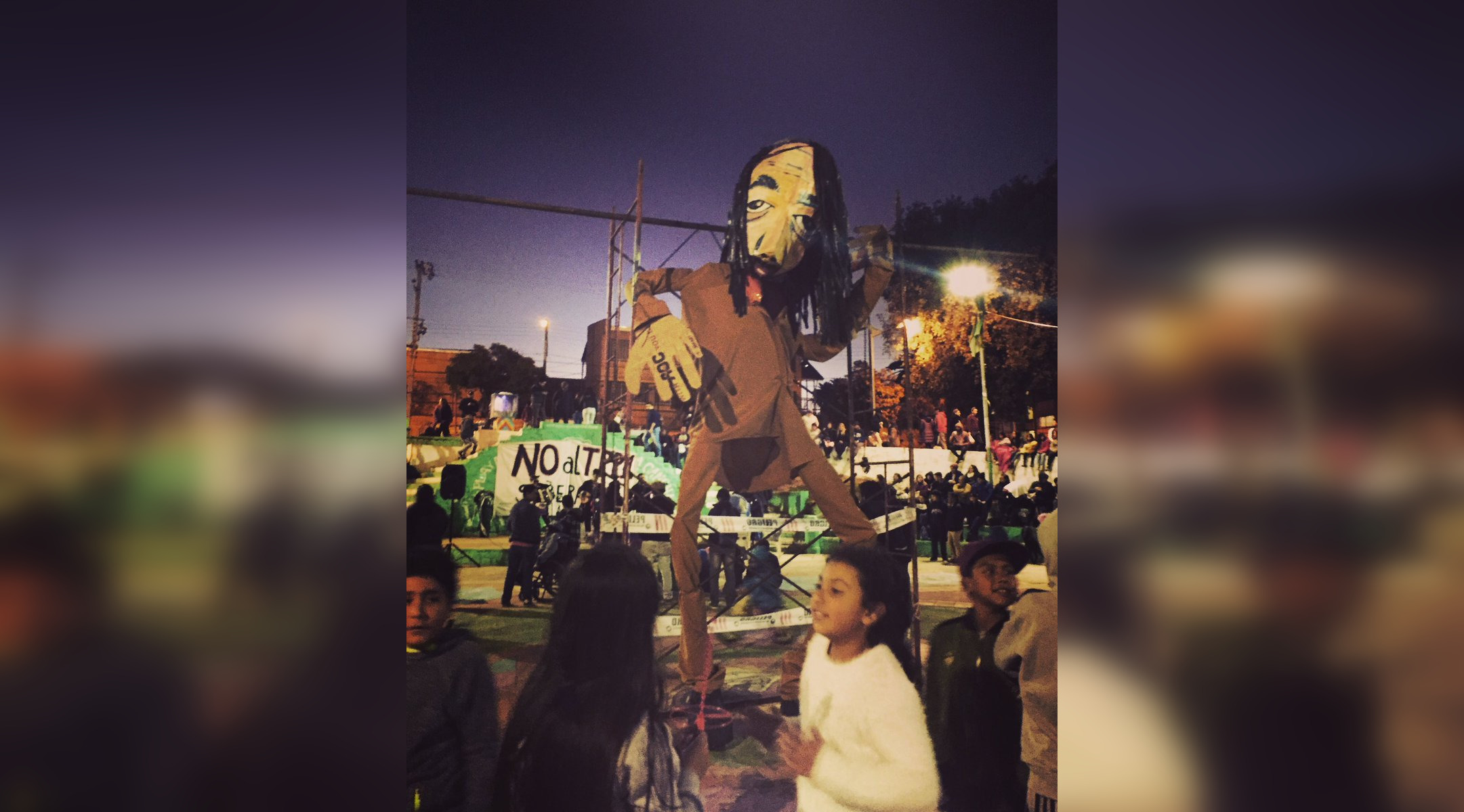 Twitter | @javieralubu
