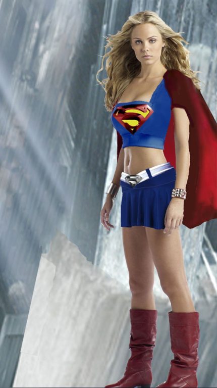 Laura Dianne Vandervoort como Supergirl en Smallville