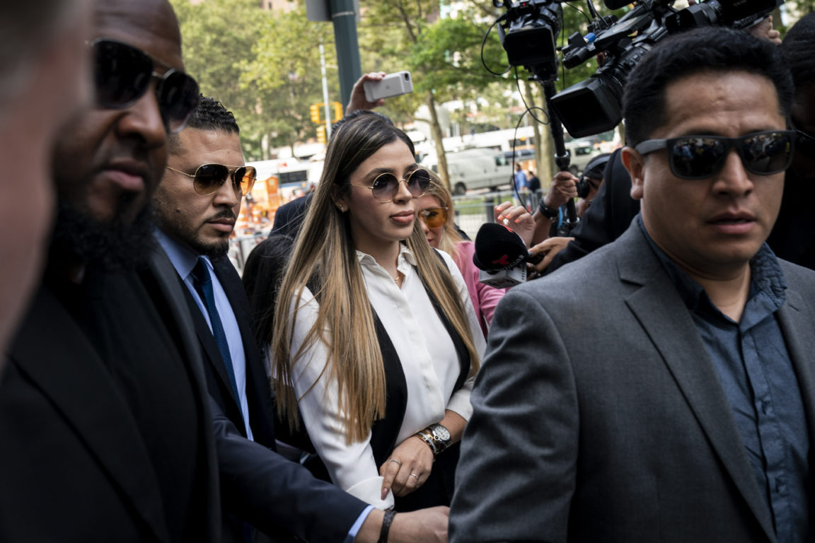 Emma Coronel Aispuro, esposa del Chapo, arriba al tribunal para conocer la sentencia de su marido. Drew Angerer | Getty Images | Agence France-Presse