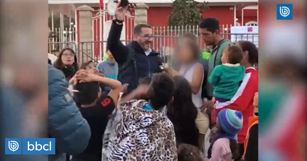 Registran momento en que hombre abusa sexualmente de joven frente a Consulado Chileno en Tacna - BioBioChile
