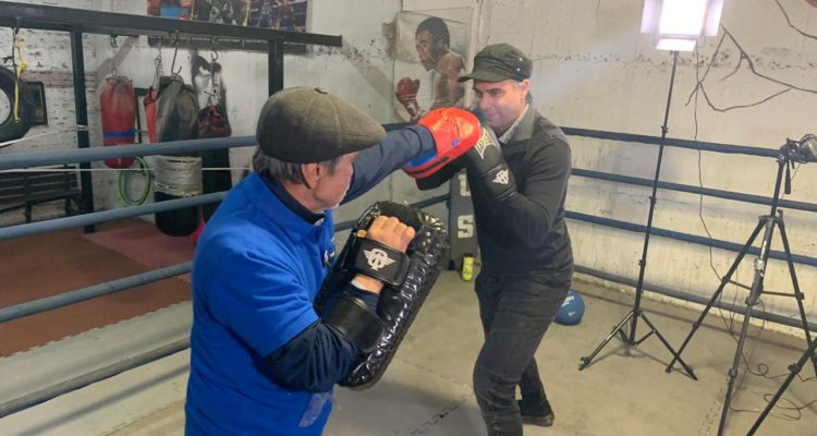 La Escuela de Boxeo de  Martín Vargas se encuentra en el Estadio Nacional.