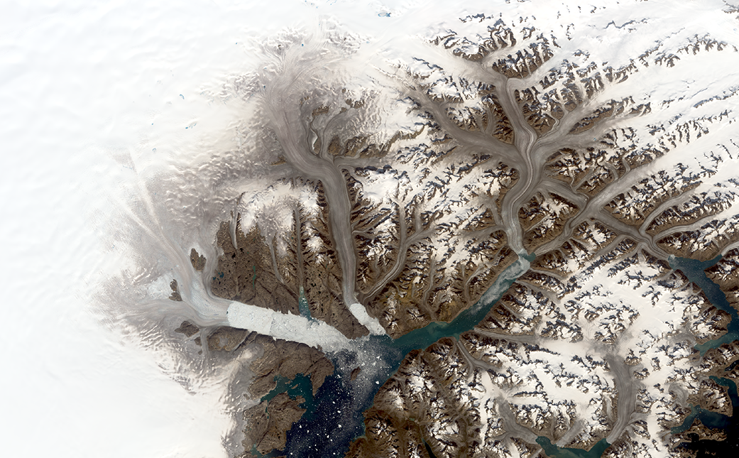 El glaciar Helheim, uno de los más grandes de Groenlandia. Imagen tomada en 2019 | NASA