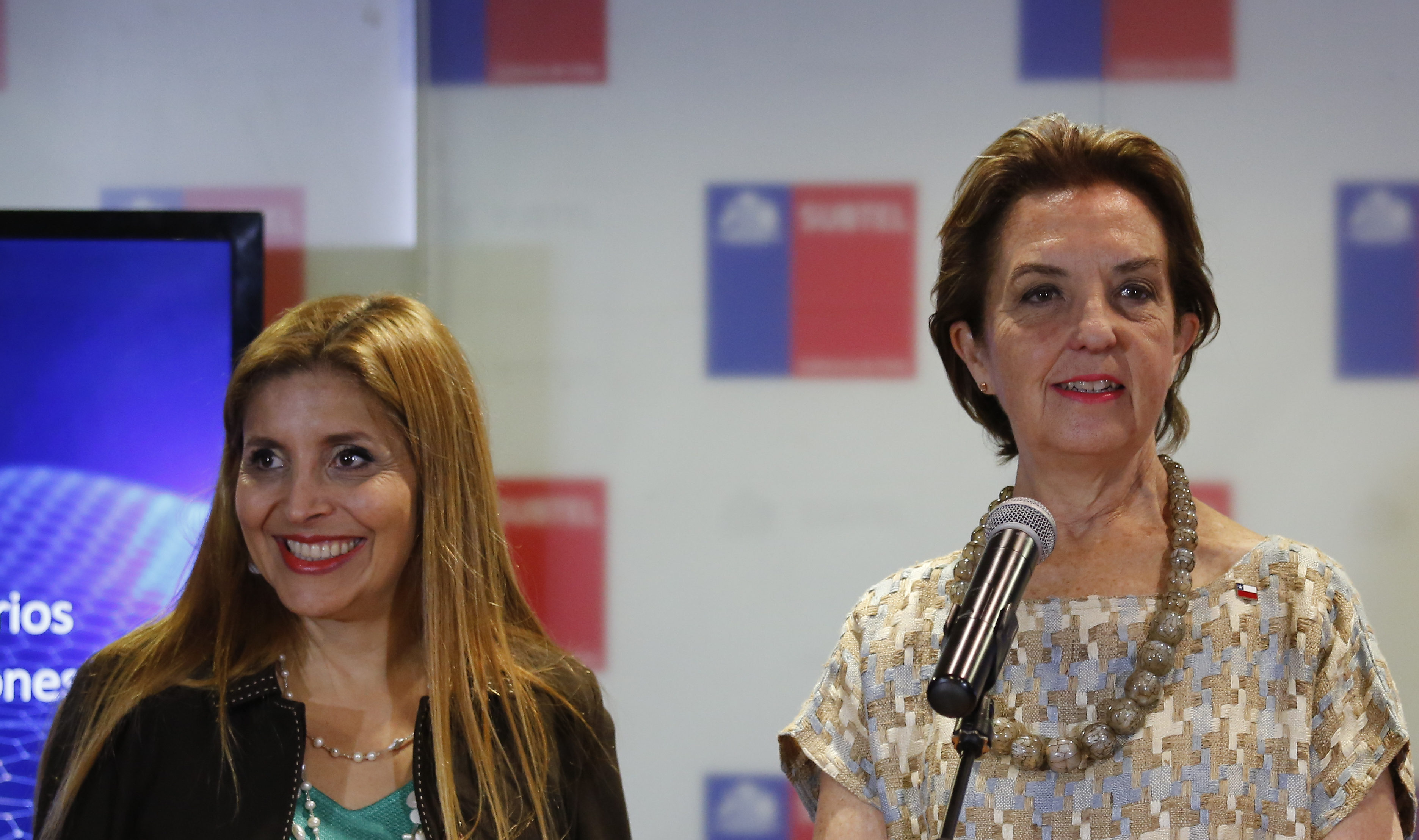 Ministra Hutt y subsecretaria Gidi. Sebastián Brogca | Agencia UNO