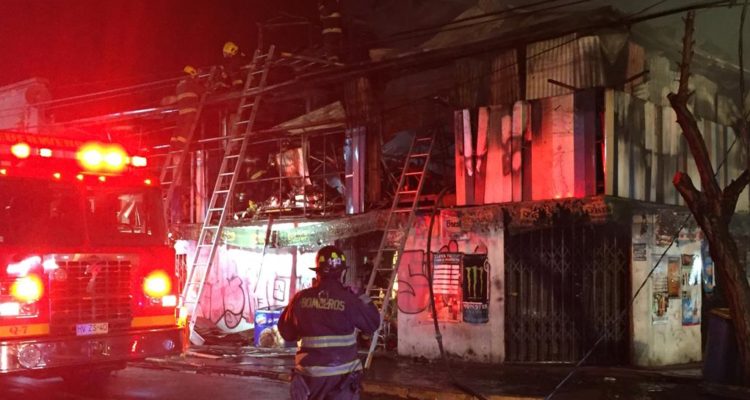 local-comercial-fue-consumido-en-su-totalidad-tras-incendio-en-san-joaqun-e1569581885942-750x400.jpg