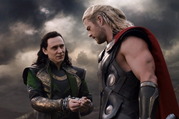 Chris Hemsworth y Tom Hiddleston como Thor y Loki