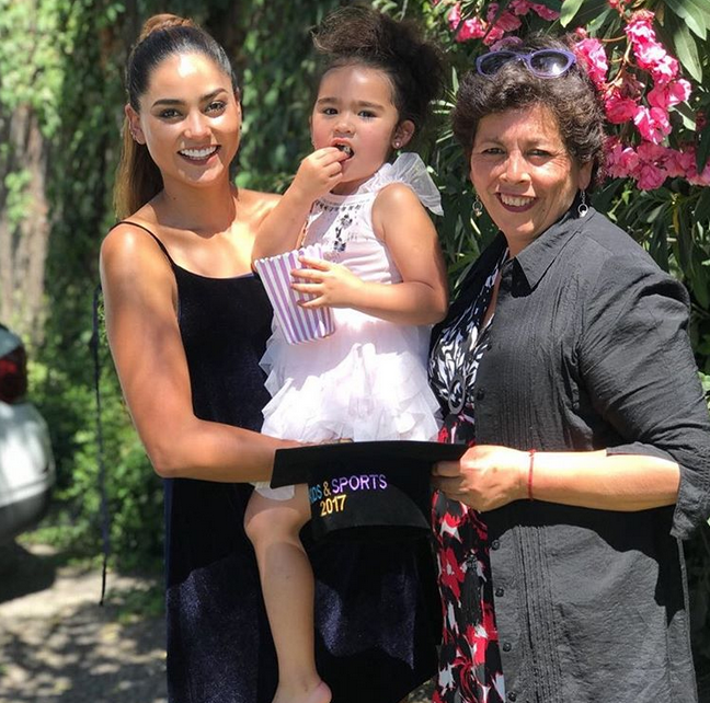 Camila Recabarren, su madre y su hija