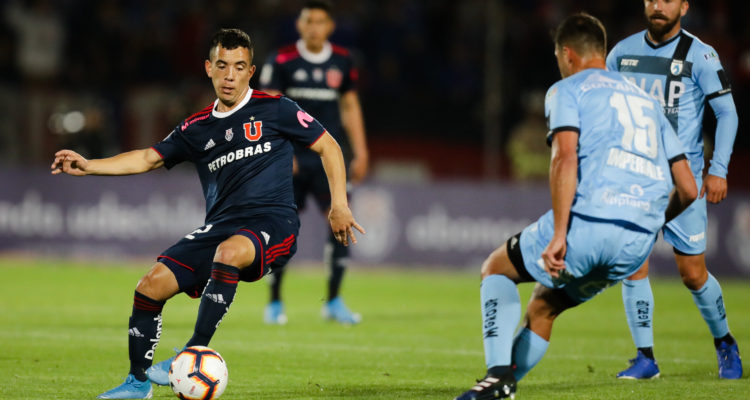 Universidad de Chile depende de lo que decida Tigres para definir el futuro del uruguayo Fernández