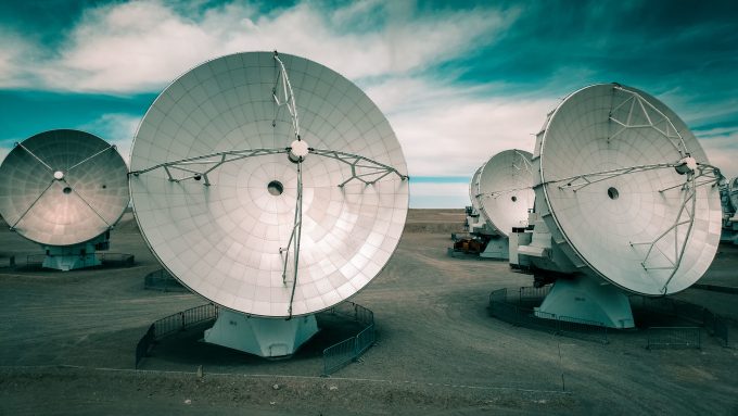 ALMA (ESO/NAOJ/NRAO)