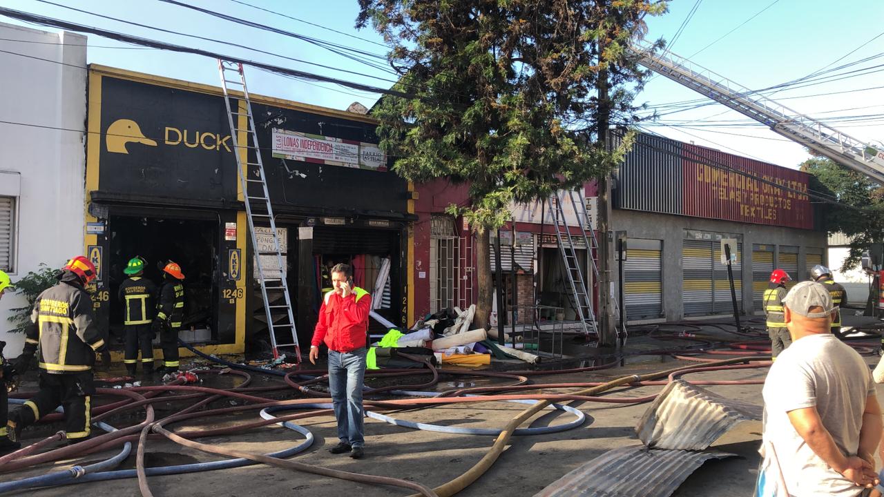 Cuatro Locales Comerciales Totalmente Destruido Dejó Incendio En ...