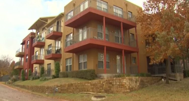 Edificio donde residía Ronald Wayne White | CNN