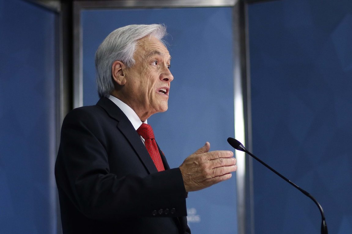 19 de Octubre de 2019 | El presidente de la Republica Sebastián Piñera, habla tras la reunión que sostuvo con el ministro del Interior y el de Defensa, y decreta el estado de emergencia | Agencia UNO