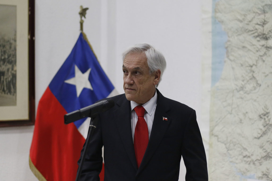 20 de Octubre de 2019 | Sebastián Piñera junto al ministro de Defensa, Alberto Espina y el general Javier Iturriaga | Agencia UNO