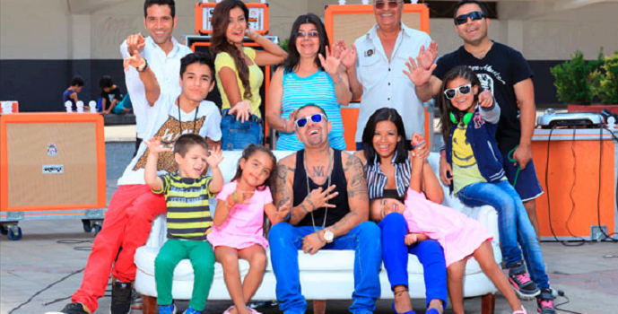 Cuanto Han Cambiado A 8 Anos De Los Mendez Asi Lucen Hoy Los 6 Hijos Del Cantante Tv Y Espectaculo Biobiochile lucen hoy los 6 hijos del cantante