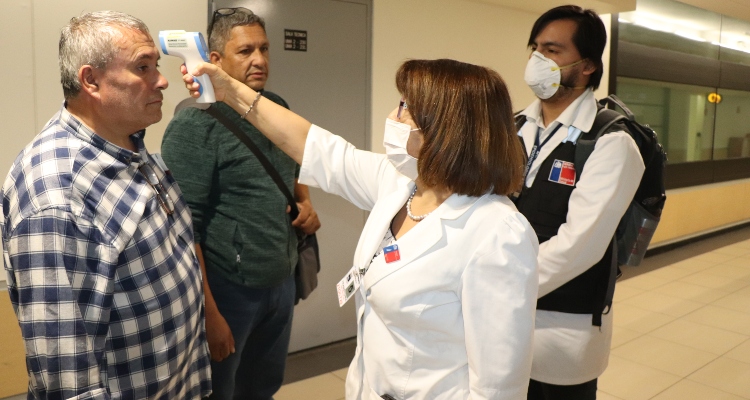Medidas en el Aeropuerto de Santiago por eventual llegada de coronavirus