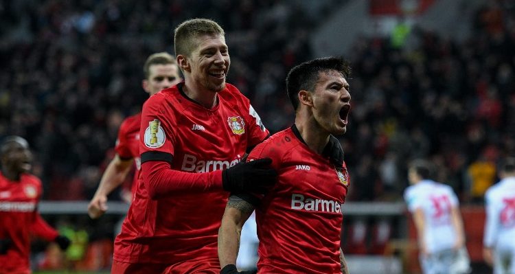 Charles Aránguiz convirtió un gol en la clasificación del Bayer ...