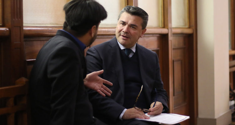 Agencia UNO (ARCHIVO) | Raúl Meza, abogado impulsor de la acción judicial, en tribunales. 