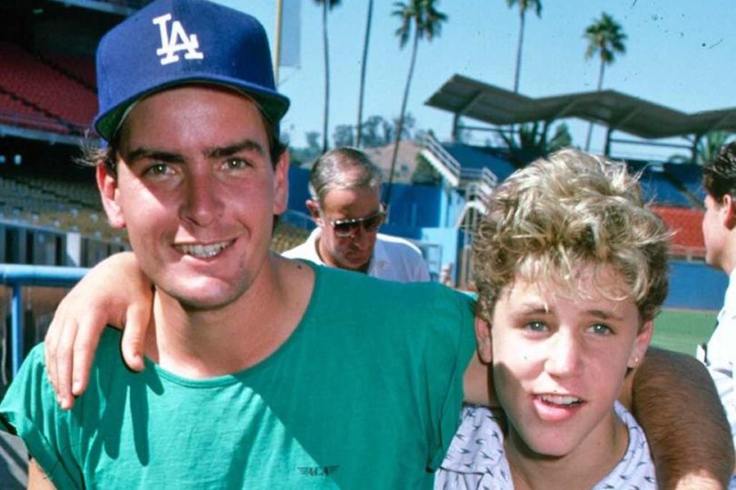 Charlie Sheen y Corey Haim 