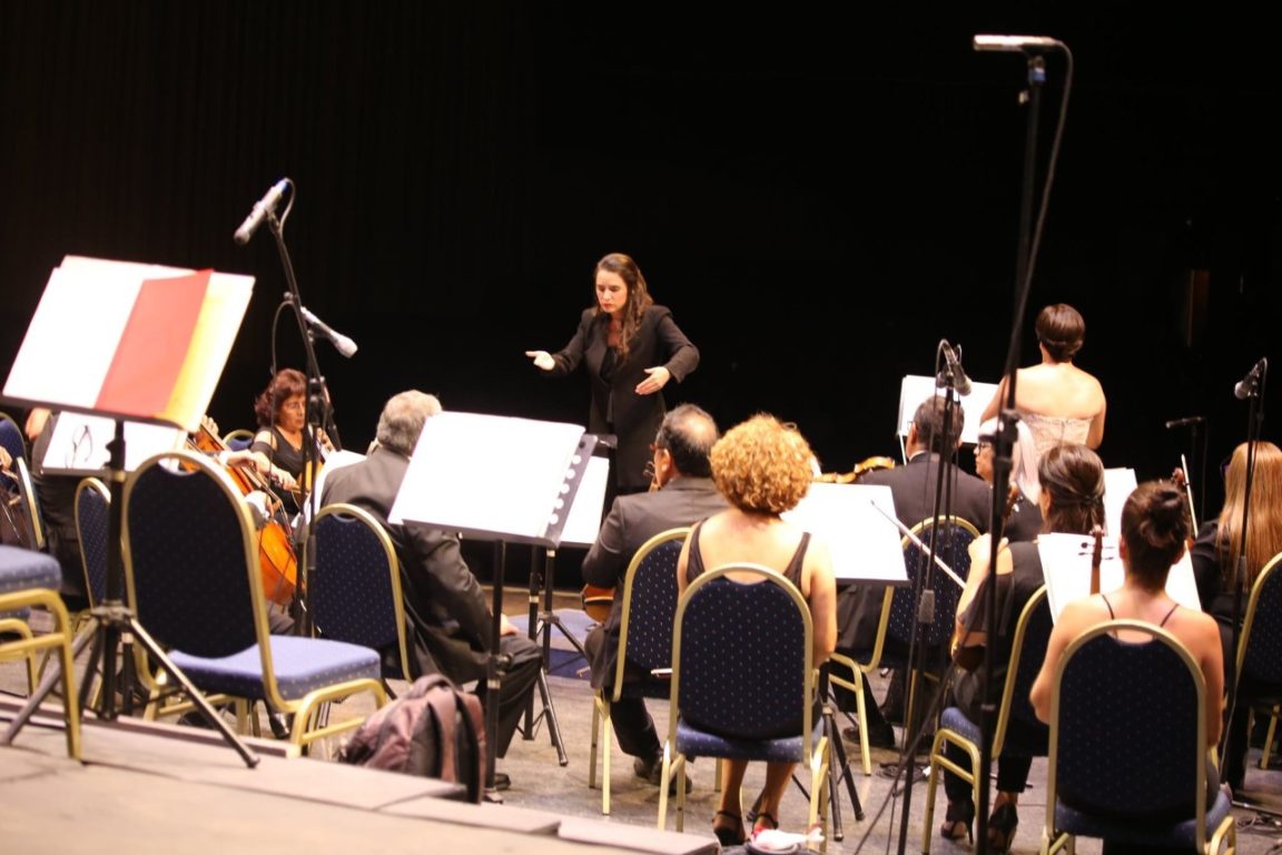 Salinas y Galleguillos se presentaron junto a la Orquesta Sinfónica de Antofagasta en la inauguración de la temporada 2020
