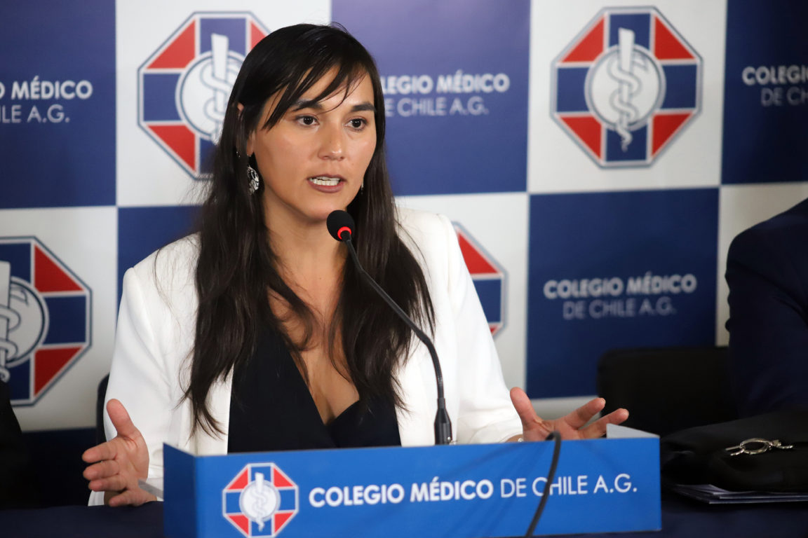 Presidenta del Colegio Médico Izkia Siches | Agencia UNO
