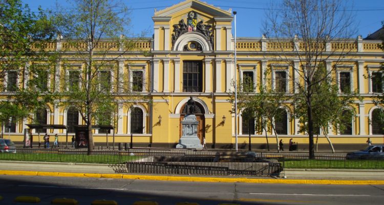 Casa central U. de Chile | Wikimedia 