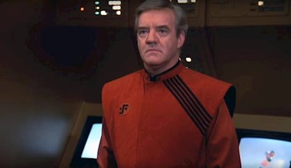 Richard Herd en la Serie V | NBC