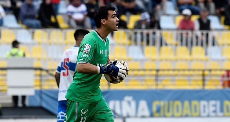 Seguirá en los cruzados: Cristopher Toselli prolongó su contrato con U. Católica