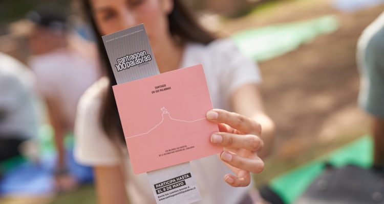 “Santiago en 100 Palabras”.
