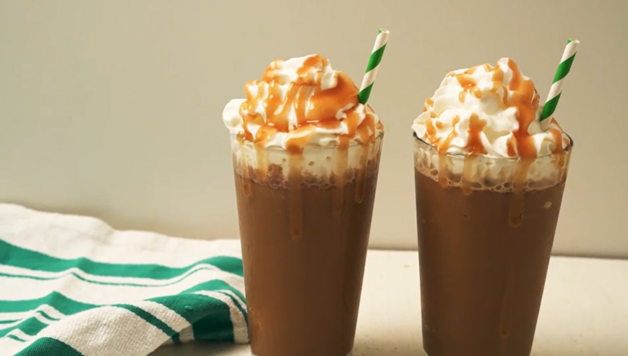 Caramelo o chocolate? la sencilla receta para hacer frapuccinos en casa al  estilo Starbucks | Vida | BioBioChile