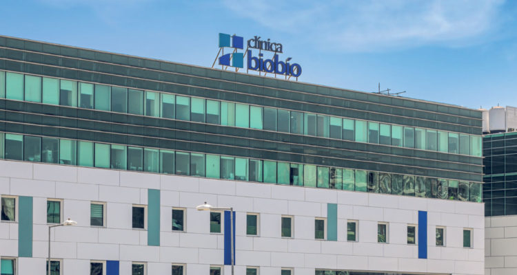 www.clinicabiobio.cl