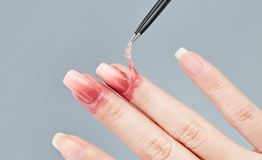Tienes mal pulso? trucos y técnicas para pintar las uñas de tu mano  dominante | Vida | BioBioChile