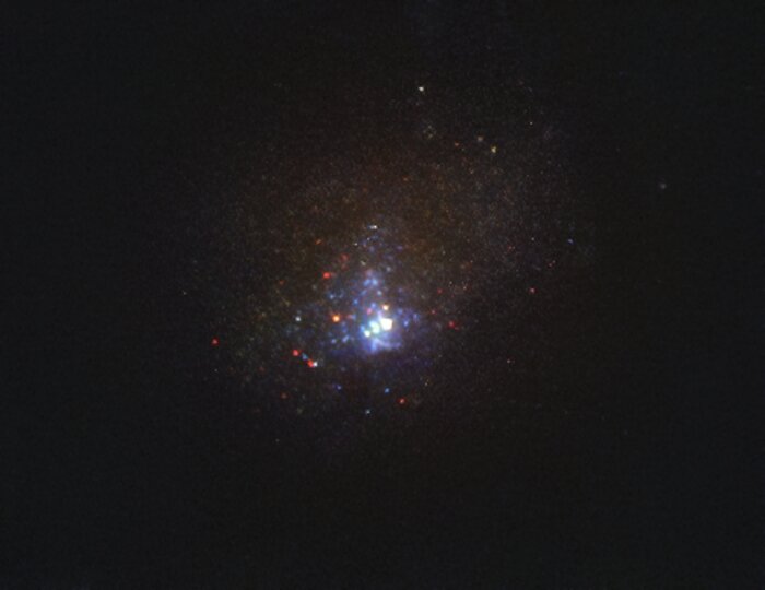 Imagen del Hubble de la galaxia enana Kinman | ESO
