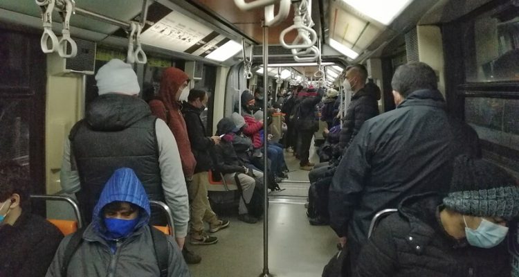 Metro durante este martes | Sebastián Beltrán | Agencia UNO