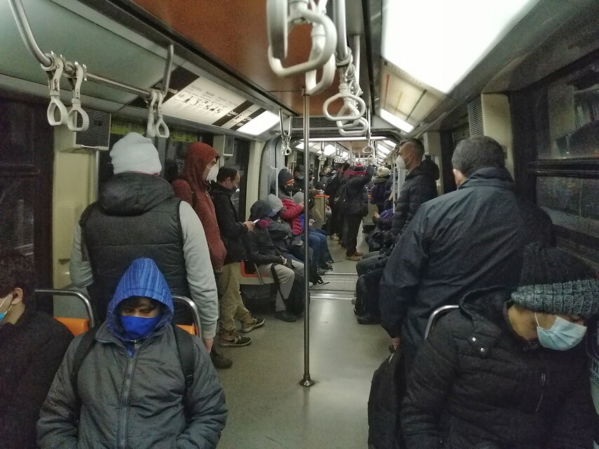 Metro durante este martes | Sebastián Beltrán | Agencia UNO