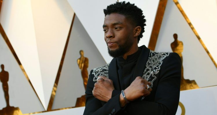 Las principales señales del cáncer de colon, la enfermedad que se llevó a Chadwick Boseman