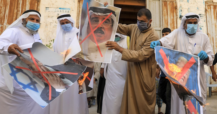 Iraníes queman retratos del rey de Baréin | AFP