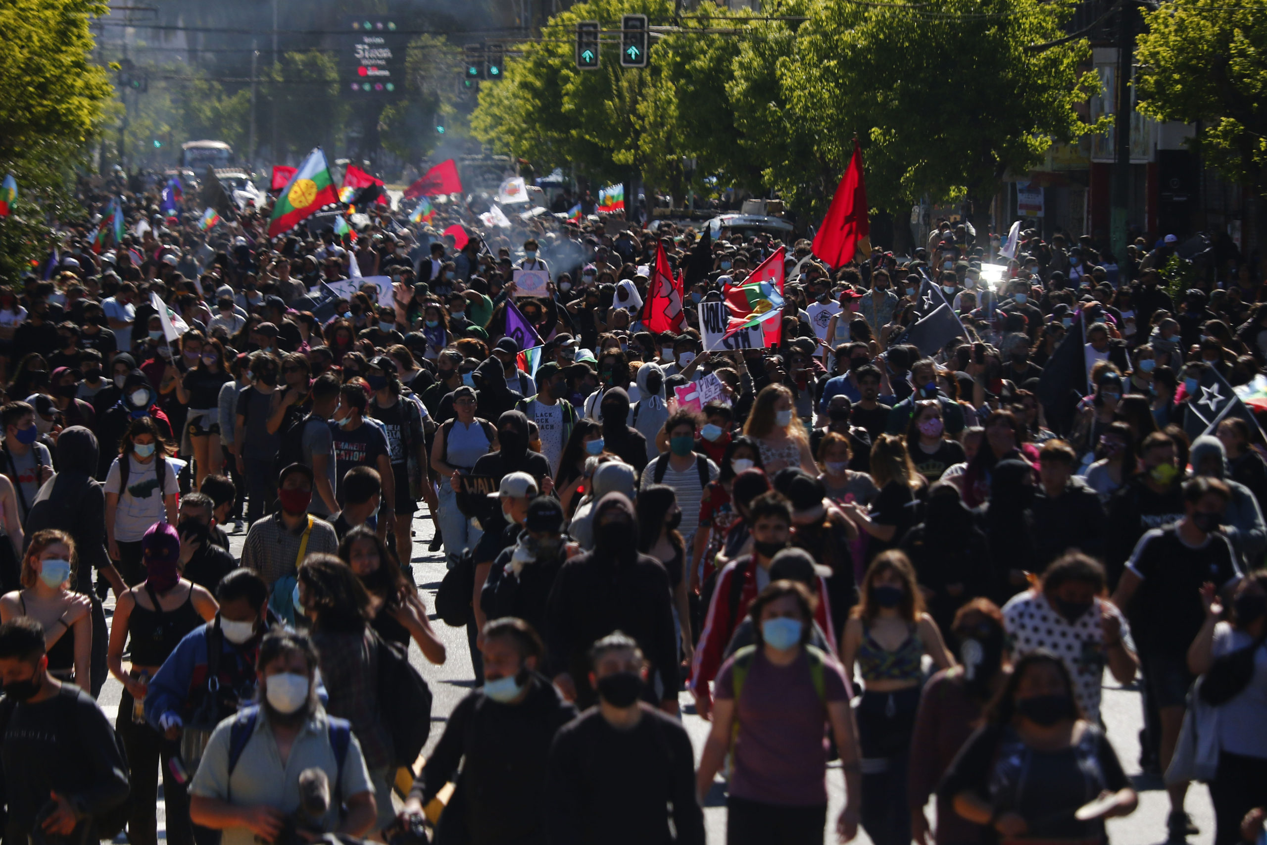 Marcha en conmemoración del primer año del estallido social en Valparaíso | Agencia UNO