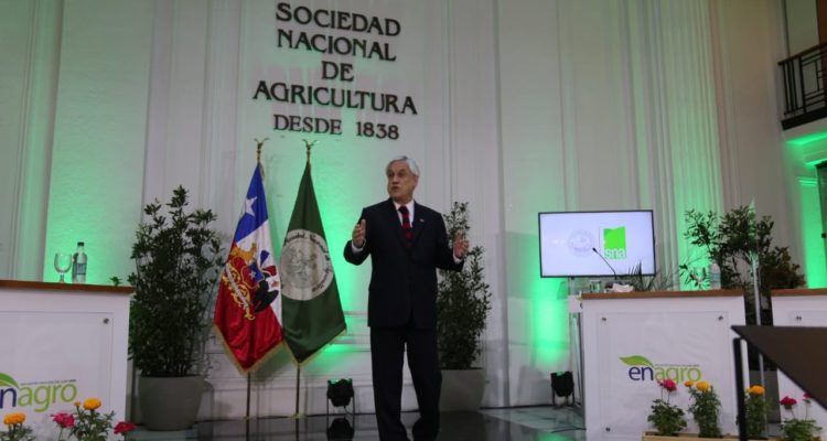 Twitter | @antoniowalkerp
